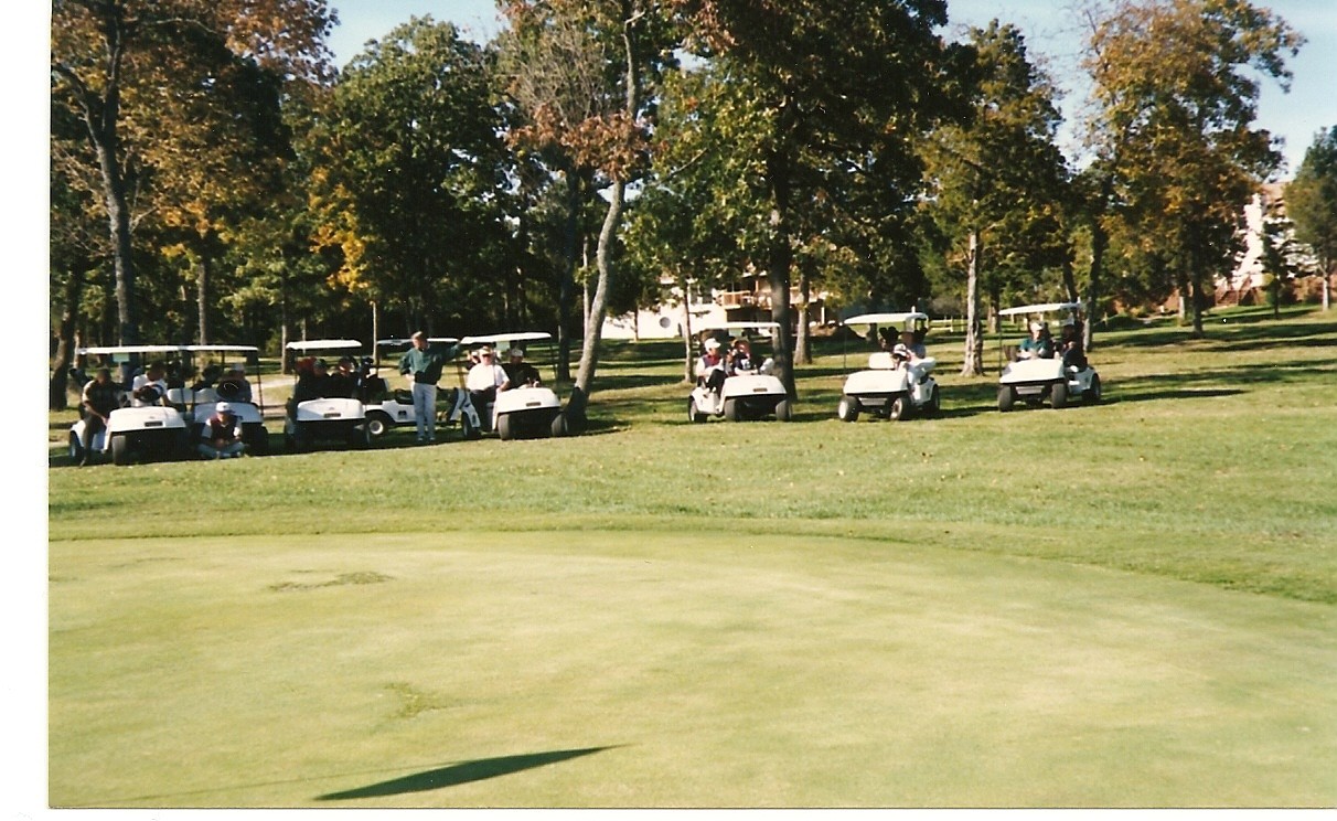 1996-TDL  9th green -- valley course -- waiting for final gr