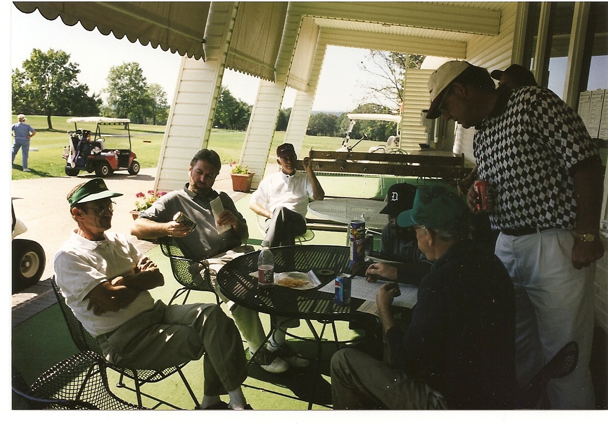 1998 TDL  Bader Roberts Bissell Gilmore Meldrum Sweeney after 18 holes