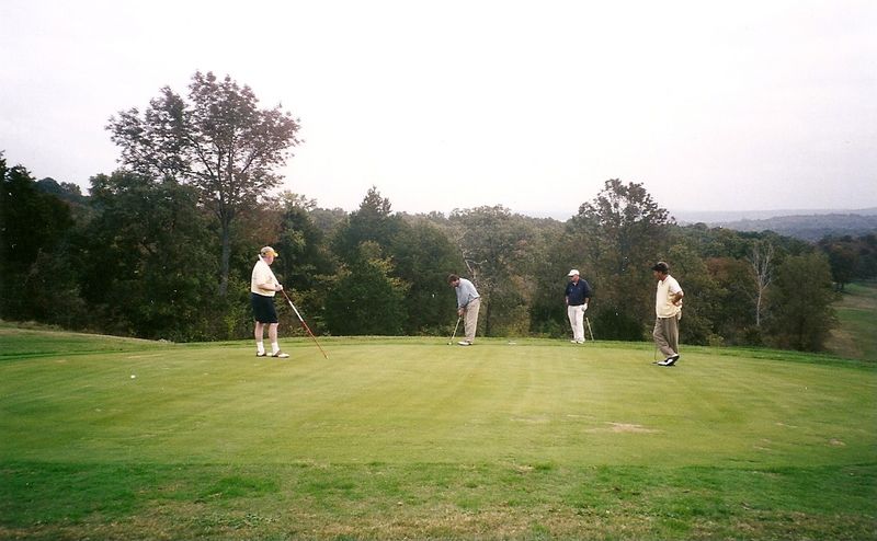 2002  TDL--valley course--Dyhouse Roberts Lindsay Ewing--9th green