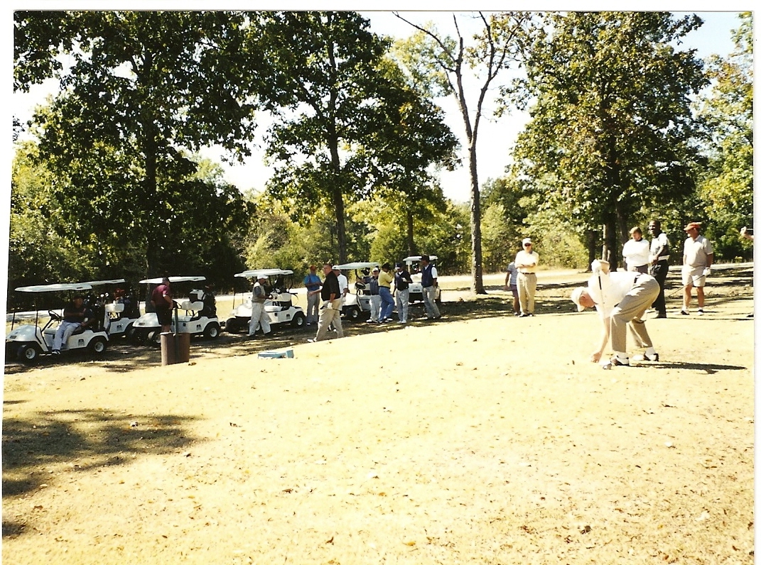 2001  TDL--valley course--Baldus on 1st hole of scramble