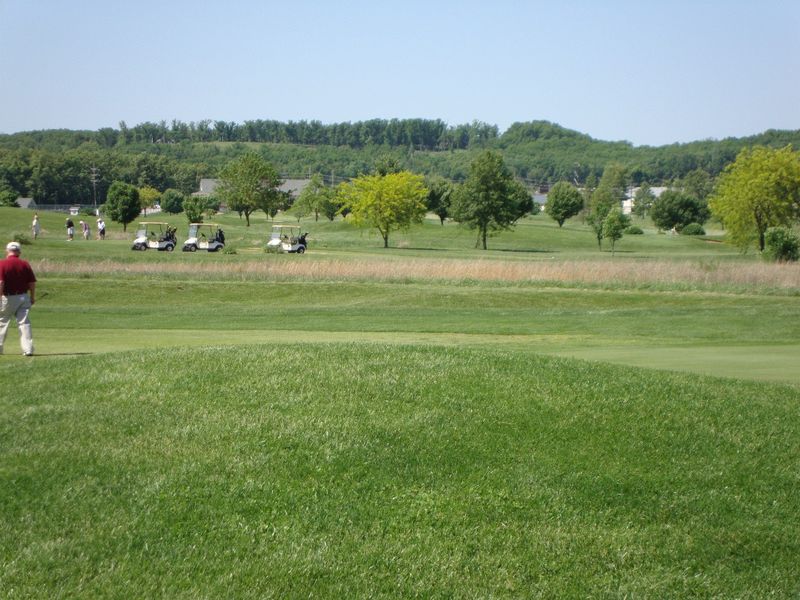 2010 Crown Pointe--Mills--1st fairway practice round