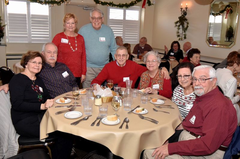 L to R: Debbie Naeger, John Naeger, Sharon Worts, Jim Worts, Dave Spencer, Elizabeth Spencer, Diana Franzi, Dario Franzi