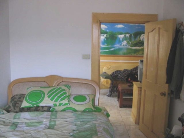 Bedroom2