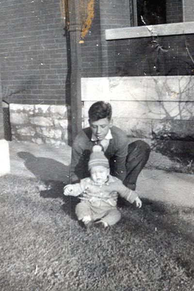 Paul Wahl Jr. with baby